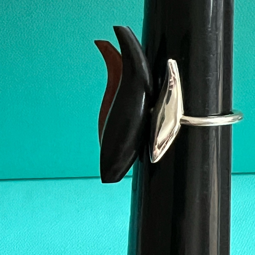 🌸🌸 Authentic Tiffany & Co. RARE Frank Gehry Fish Ring - Picture 11 of 16